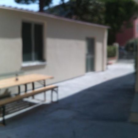 Nina Casa Vacanze Finale Ligure Kültér fotó